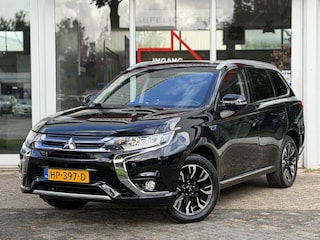 Mitsubishi Outlander 2.0 PHEV 203pk 4WD CVT Instyle+ | Trekhaak | Schuifdak | Leder | Navigatie | Keyless | All-Season
