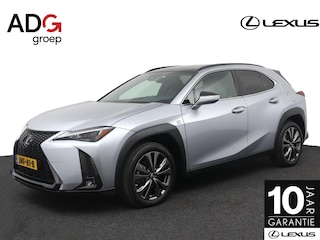 Lexus UX 250h F Sport Design | 18 Inch Lichtmetalen velgen | Elektrisch bedienbare achterklep | Lederen bekleding