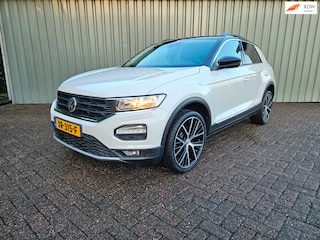 Volkswagen T-Roc 1.0 TSI 116Pk Style Clima Stoelverwarming Trekhaak