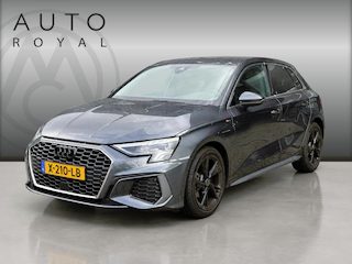 Audi A3 Sportback 30 TFSI S edition 3 X S-LINE | MATRIX KOPLAMPEN | F1-FLIPPERS | CAMERA | 3X S-LINE | NAVIGATIE | ANDROID/APPLE CARPLAY | AIRCO/ECC | CRUISECONTROL | PARKEERSENSOREN | STOELVERWARMING |