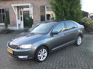 Skoda Rapid 1.2 TSI Greentech Ambition Businessline Pro , Airco . Navi , Blue-tooth , Pdc enz. 1e  Eigenaar