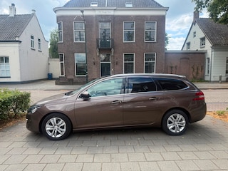 Peugeot 308 SW 1.2 e-THP Blue Lease Executive AUTOMAAT EERSTE EIGENAAR DEALER ONDERHOUDEN