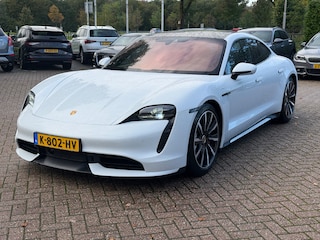 Porsche Taycan Turbo 93 kWh / Panoramadak / 360Camera / Head-up / Burmester / Luchtvering / 20'' / InnoDrive / Sportchrono+Design / Keyless / Adaptieve Stoelen / Dodehoek / DAB / Warmtepomp