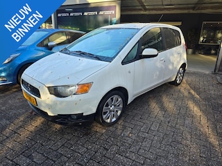 Mitsubishi Colt 1.3 Edition Two | AUTOMAAT | 2E EIGENAAR | AIRCO | TREKHAAK | NIEUWE APK |