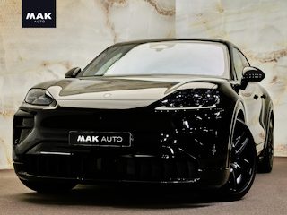 Porsche Cayenne Electric Turbo , pano, ceramic, Active Ride, SportDesign Carbon, Burmester, tr.haak, 4W-best., NP225k