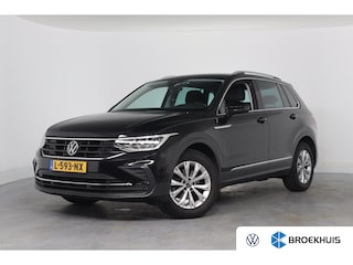 Volkswagen Tiguan 1.5 TSI Life | Dealer Onderhouden! | Trekhaak | Stoel/Stuurverwarming | LED | Clima | Camera | Cruise Adaptive | Navi |