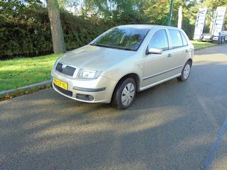 Skoda Fabia 1.4-16V Equipe/DISTRIBUTIE BIJ 90000KM VERV/KM NAP/TREKHAAK