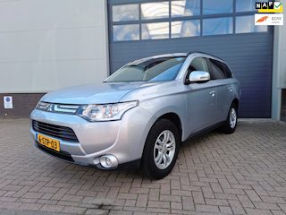 Mitsubishi Outlander | 2.0 Intense | Navigatie | Bluetooth | Airco | Automaat | 2e eigenaar |