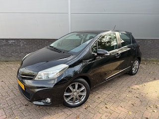 Toyota Yaris 1.3 VVT-i Dynamic Met Trekhaak