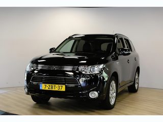 Mitsubishi Outlander 2.0 PHEV Executive Edition | Trekhaak | camera