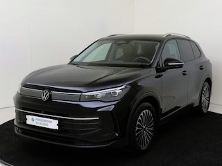 Volkswagen Tiguan 1.5 eTSI Life | Trekhaak | 360 camera | Keyless | Adaptieve cruise control | Dodehoek detectie | Stoel- en stuurwielverwarming | Sfeerverlichting | Elektrische kofferklep |