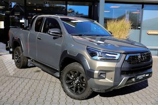 Toyota Hilux 2.8 D-4D X-TRA CAB INVINCIBLE 4WD VAN