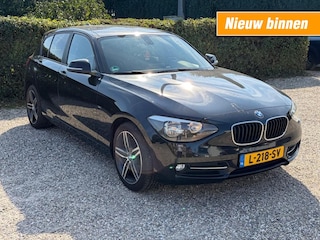 BMW 116i Sport Line Airco PDC Stoelverwarming