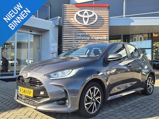 Toyota Yaris 1.5 VVT-i Dynamic KEYLESS ALL SEASON AIRCO CAMERA ANDROID/ APPLE CARPLAY