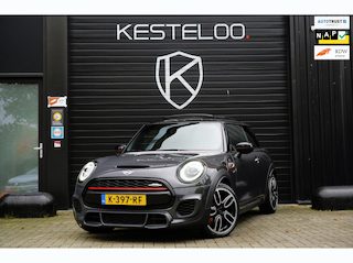 Mini Mini/Clubman/Cabrio 3-Deurs 2.0 JCW Chili 231PK LED/PANO/SFEER/VERW SPORTSTOEL/