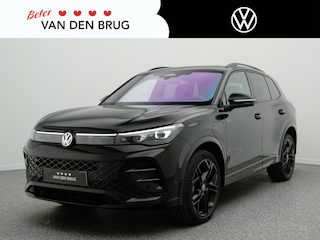 Volkswagen Tiguan R-Line Edition 1.5 eHybrid 272 PK | Lederen bekleding | Harman & Kardon | Trekhaak | Stoelverwarming V+A |