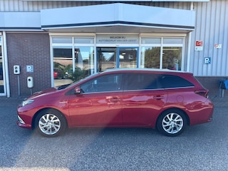 Toyota Auris Touring Sports 1.8 Hybrid Lease pro