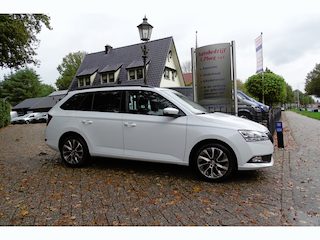 Skoda Fabia Combi 1.0 TSI Bus. Edition Navigatie Trekhaak 1e eig