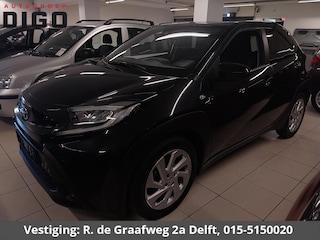 Toyota Aygo 1.0 VVT-i MT first | Apple Carplay & AndroidAUTO | Camera | Lichtmetalen velgen | Stoelverwaming