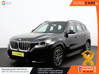 BMW X1 xDrive25e M-Sport Trekhaak Navigatie Apple CarPlay Android Auto Camera Parkeerhulp Adaptive Cruise Control Dodehoekdetectie Stoelverwarming Full Led Leder Keyless entry Climate Control Lichtmetalen velgen