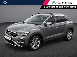 Volkswagen T-Roc 1.0 TSI 110pk Life · Trekhaak · Camera · Dodehoeksensoren · Adaptive Cruise Control · Apple/Android Car Play · Clima ·