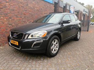 Volvo XC60 2.0 T5 Insciption|Panoramadak|Trekhaak|Leder|Camera