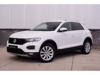 Volkswagen T-Roc 1.5 TSI Sport | LED | Trekhaak | Carplay | Camera | Virtual Cockpit | Blind-Spot | PDC