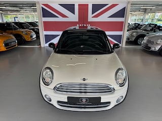 Mini Cooper 3-Deurs 1.6 Business Line ( 3 MAANDEN GARANTIE )