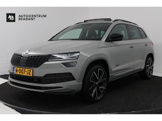 Skoda Karoq 1.5 TSI ACT Sportline Business (PANORAMADAK, TREKHAAK, STOEL/STUUR VERWARMING, CAMERA)