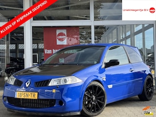 Renault Mégane 2.0-16V T RS | UNIEK! | RECARO! | 18' LM!