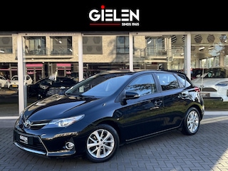 Toyota Auris 1.3 Now | Trekhaak, Climate control, Lichtmetalen velgen, Cruise control