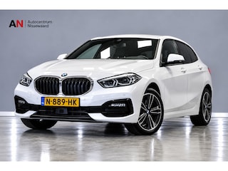 BMW 118i Sport Business |Adaptive|Camera|