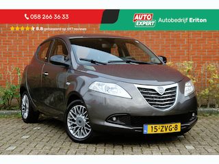 Lancia Ypsilon 0.9 TwinAir 86pk Silver | NL-auto | 5 deuren | Airco | Elek. ramen | Lichtmetalen velgen | Parkeersensoren | Stuurbekrachtiging | Centr. deurvergr. |