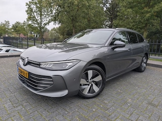 Volkswagen Passat Variant 1.5 150PK eTSI Business | Stoelverw. | Camera | Navi | PDC | Half Leder | ACC | LED