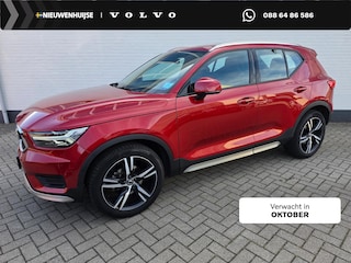 Volvo XC40 1.5 T3 Momentum Pro | Parkeersensoren | LED Koplampen | Lichtmetalen Velgen 19 inch | Cruise Control | High Performance Audio | Navigatie