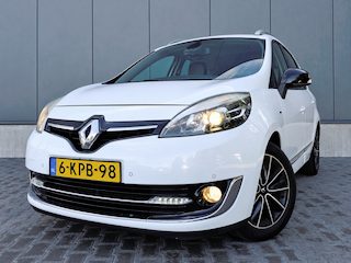 Renault Scénic 1.5 dCi Bose 7p. | Dealer onderhouden | Trekhaak | Bluetooth | NAP | Camera |