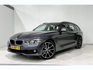 BMW 3-serie Touring 318i High Executive|CARPLAY|CAMERA|NAVI