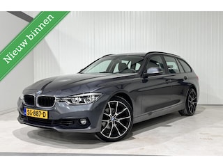BMW 3-serie Touring 318i High Executive|CARPLAY|CAMERA|NAVI