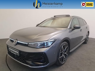 Volkswagen Passat Variant 1.5 eHybrid 272pk DSG/AUT R-Line Wegklapbare trekhaak, Harman/Kardon, Leder, Pano