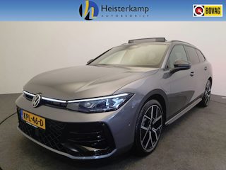 Volkswagen Passat Variant 1.5 eHybrid 272pk DSG/AUT R-Line Panoramadak, Wegklapbare Trekhaak, 360 Camera