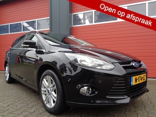 Ford Focus Wagon 1.0 EcoBoost Titanium,Trekhaak,2e eigenaar!