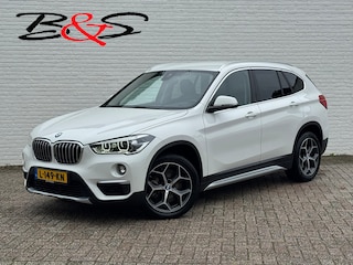 BMW X1 SDrive20i High Executive M sport interieur Sfeer verlichting Led Pdc voor+achter
