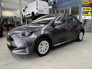 Toyota Yaris 1.5 Hybrid Active | Apple carplay / Android auto | Navigatie | Camera | Cruise control | NAP | Rijklaar prijs!