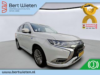 Mitsubishi Outlander 2.4 PHEV Pure+ | Geen import | Trekhaak