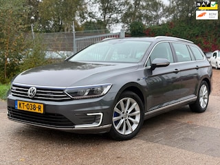Volkswagen Passat Variant 1.4 TSI GTE Connected Series AUTOMAAT AIRCO CRUISE PDC TREKHAAK