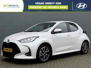 Toyota Yaris 1.5 Hybrid Dynamic | All Season Banden | Navigatie | Camera | Cruise Control | Climate Control | 16 Inch Lichtmetalen Velgen