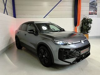 Volkswagen T-Roc 1.5 eTSI 150pk DSG-7 R-Line First Edition R-Line, Pano, BOMVOL!, NIEUW!