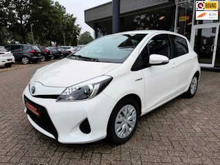 Toyota Yaris 1.5 Full Hybrid Aspiration, Automaat, Camera, Clima, etc.