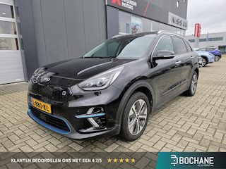 Kia Niro e-Niro DynamicPlusLine 64 kWh | Trekhaak | Open dak | Stoelverwarming |
