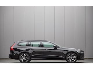 Volvo V60 2.0 B4 Core MY2026|Leder|Stoelverwarming|Allseason